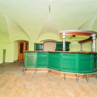 Lokal na sprzedaż
