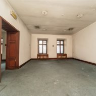Lokal na sprzedaż